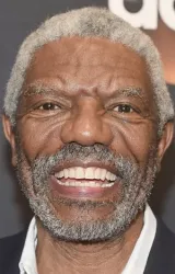 Вонди Кёртис-Холл