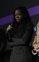 Саманта М. Ноулз